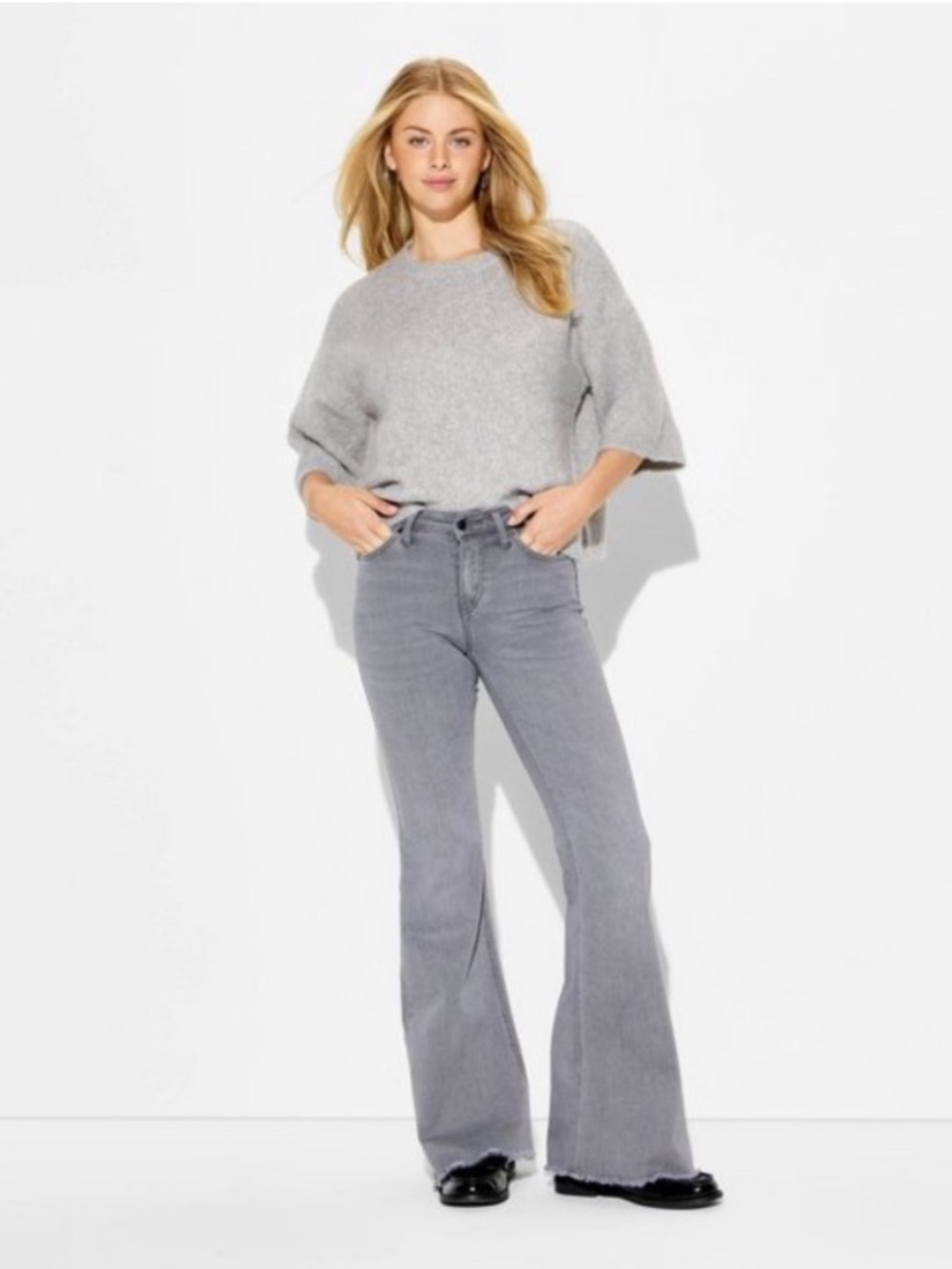 Wild Fable - Women's Short-Sleeve
Crewneck Sweater - Light Gray